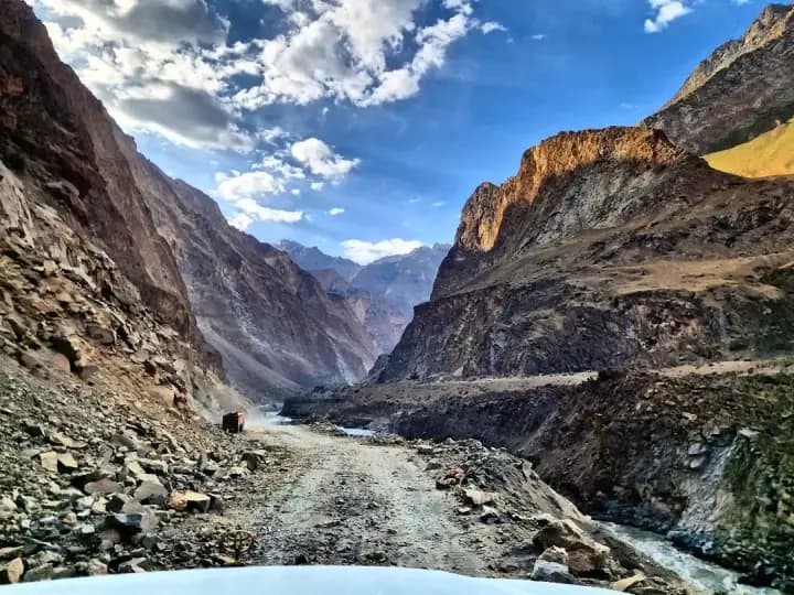 Pakistan od mora ku hviezdam - od perzskej minulosti k dynamike moderného mesta