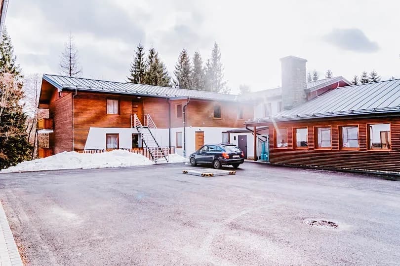 Škola v prírode Krpáčovo – hotel, ubytovanie, strava a program